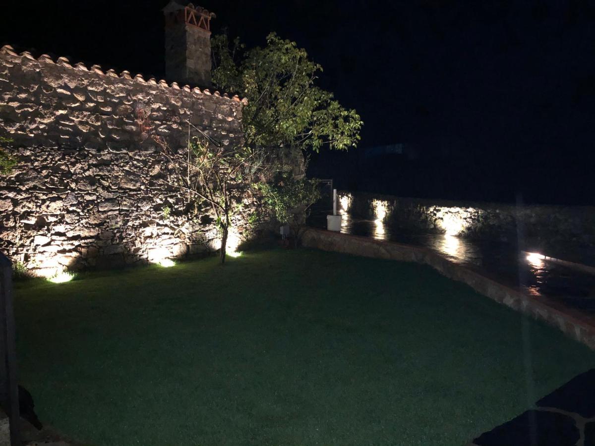 Casa - Apartamento Rural La Tahona Del Abuelo Plasenzuela Zewnętrze zdjęcie